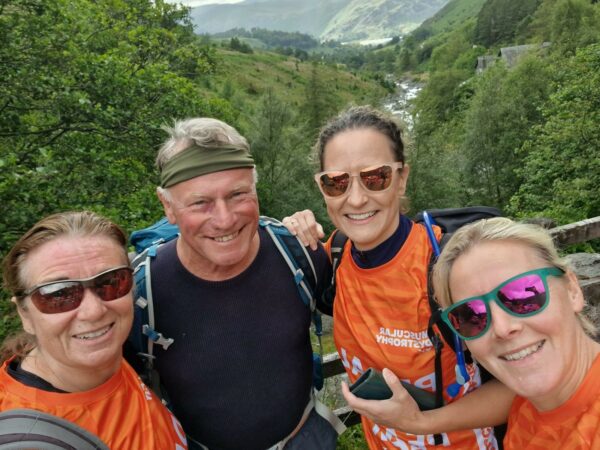 Selfie of Liz and her team on the trek